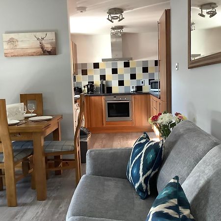 37 Farraline Court, City Centre Apartment Инвернес Екстериор снимка