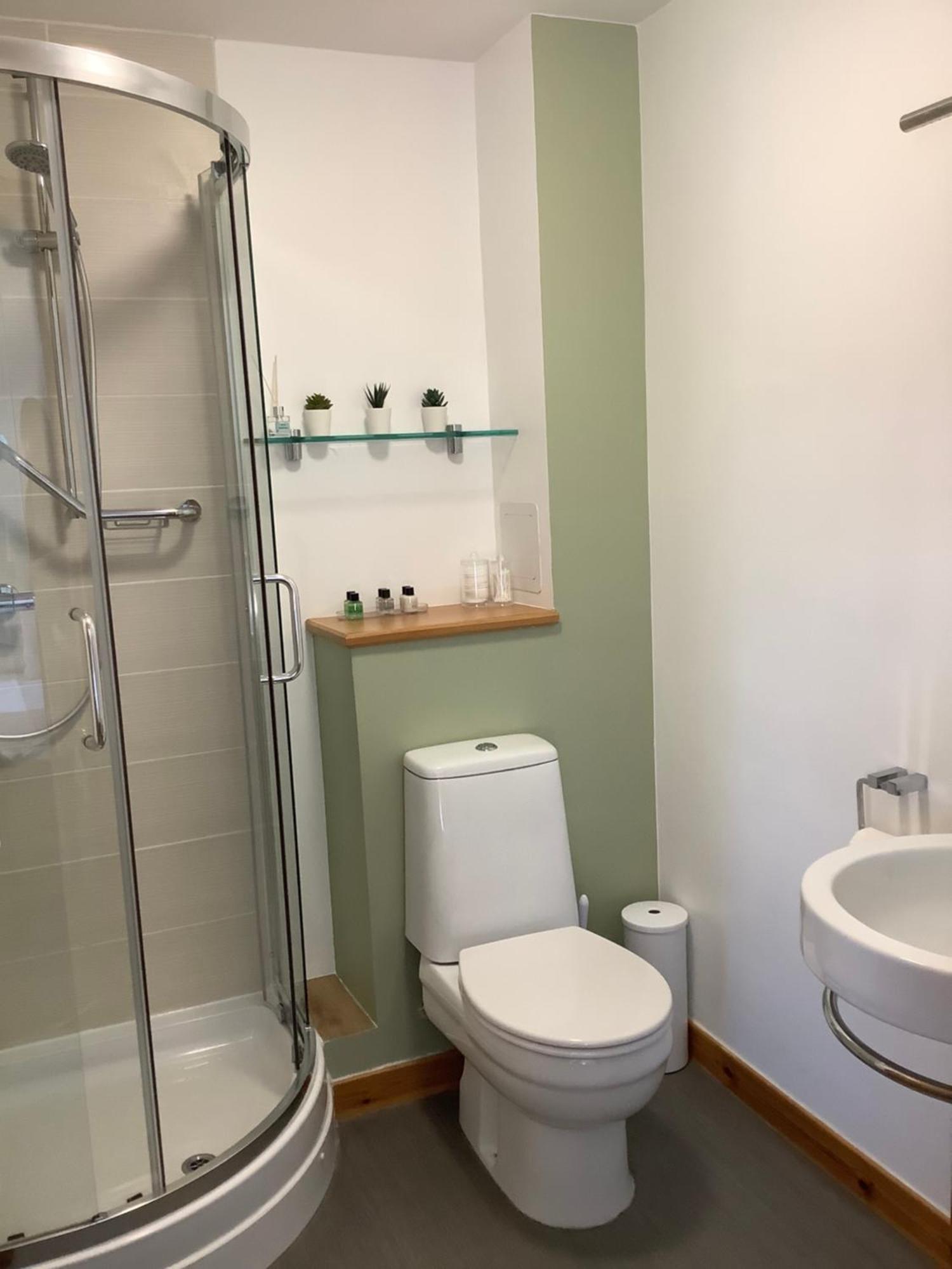 37 Farraline Court, City Centre Apartment Инвернес Екстериор снимка